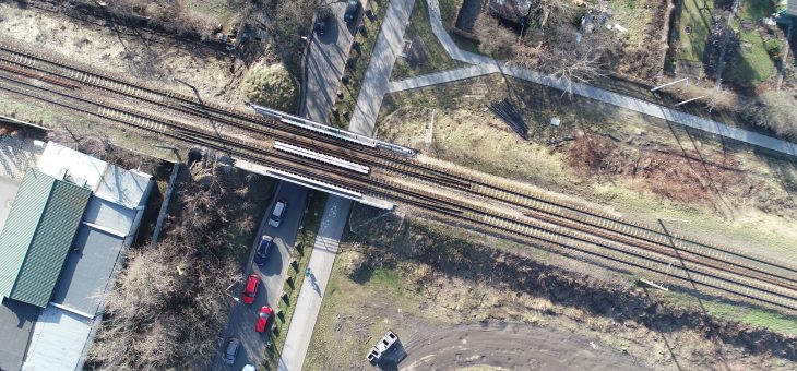 Inspekcja linii kolejowej z drona